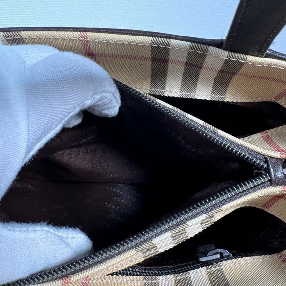 Burberry London Nova Check Vintage Handbag - Picture 10 of 12